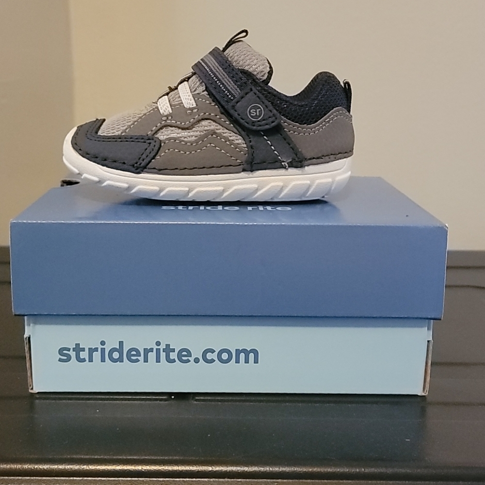Brand new Size 4.5W Stride rite shoes